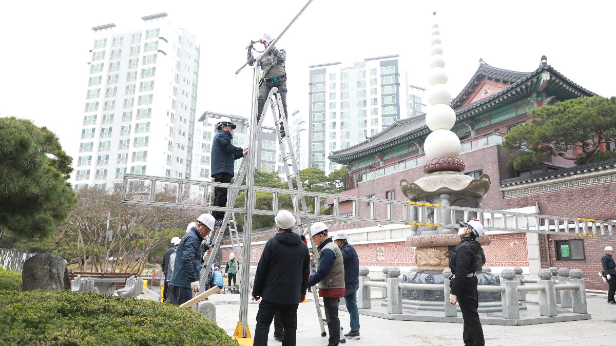 연등지지대설치부터 연등설치까지 (14).JPG