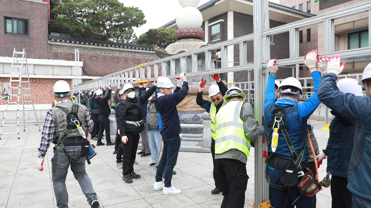 연등지지대설치부터 연등설치까지 (16).JPG