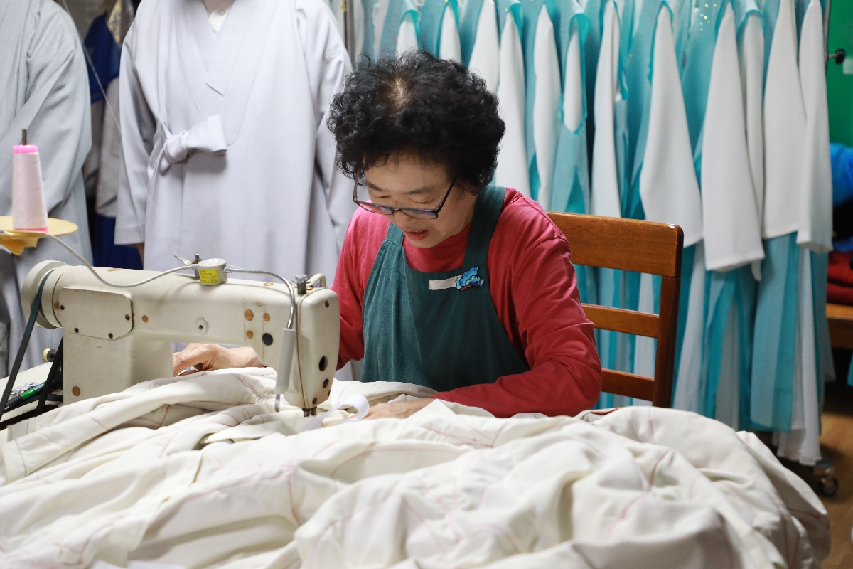 이사장스님 주지스님 등방 격려 (12).JPG