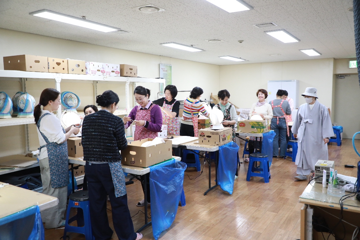 이사장스님 주지스님 등방 격려 (19).JPG