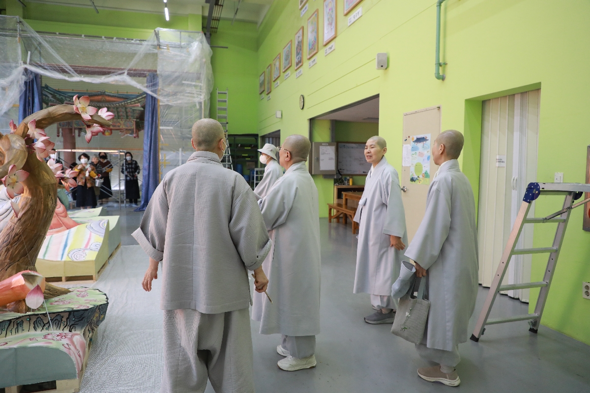 이사장스님 주지스님 등방 격려 (21).JPG