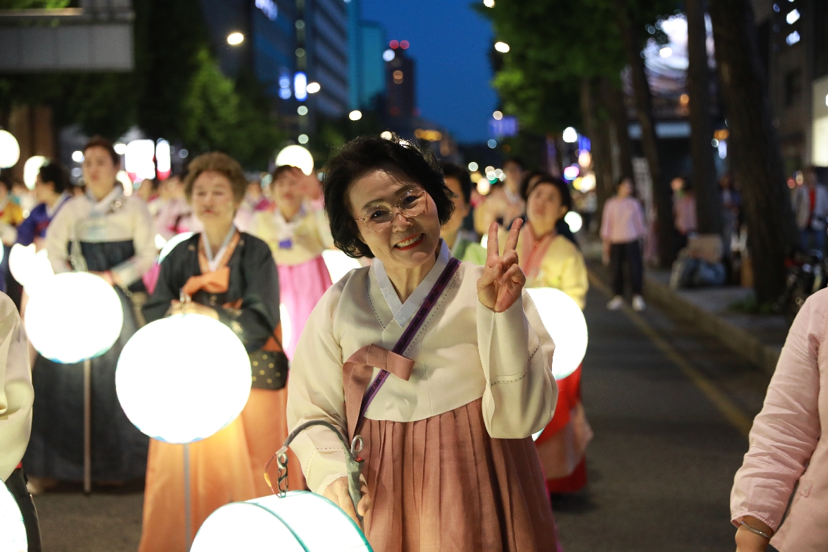 제등행렬 토요일 (48).JPG