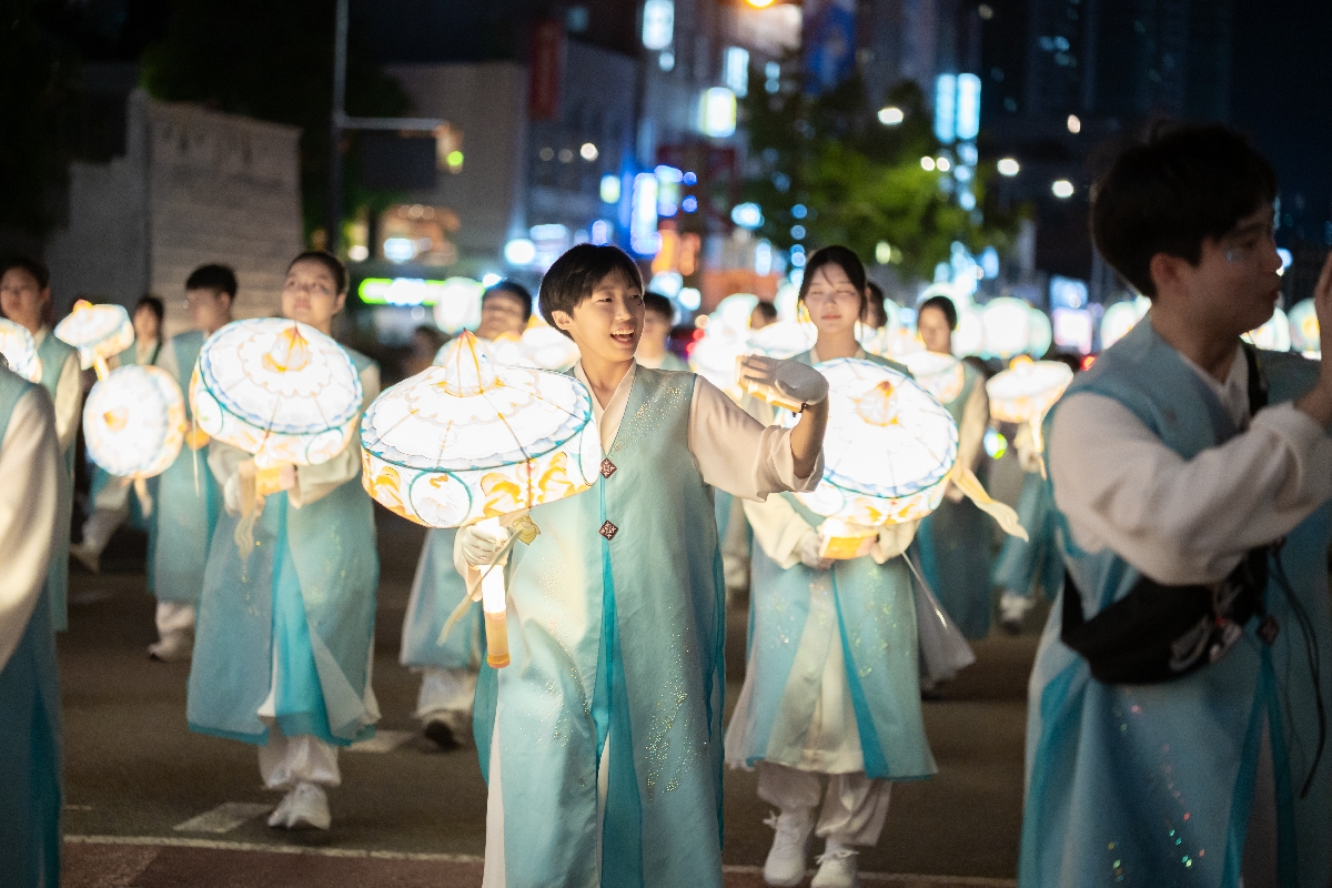 제등행렬 토요일 (77).jpg