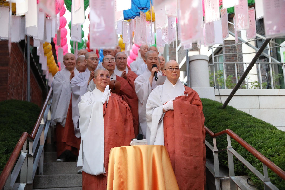 부처님오신날 (152).JPG